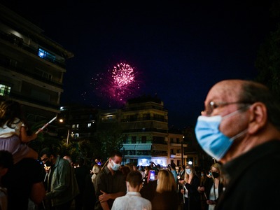 Κορωνοϊός: Kανονικά τα πρόστιμα για τους...