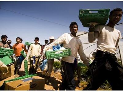 Για τσιφλικάδες της Μανωλάδας και συμμορ...