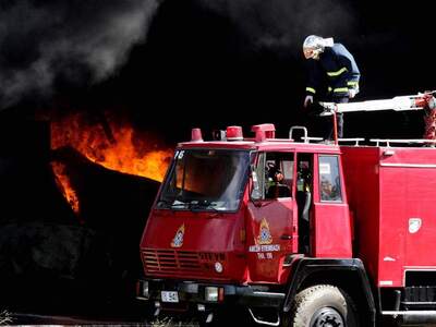 Πάτρα: φωτιά στην "Γίγας Φρουτεμπορική"