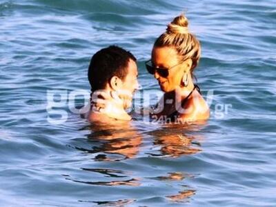 Αγκαλίτσες και φιλάκια για τη Διονυσία Κ...