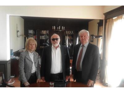 Oικονομική στήριξη ζήτησε από τον Κουρου...