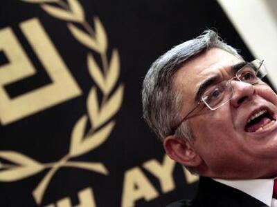 Ν. Μιχαλολιάκος: Απαγορεύει στους βουλευ...