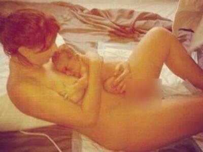 Την ώρα που γεννούσε στο σπίτι της... αν...