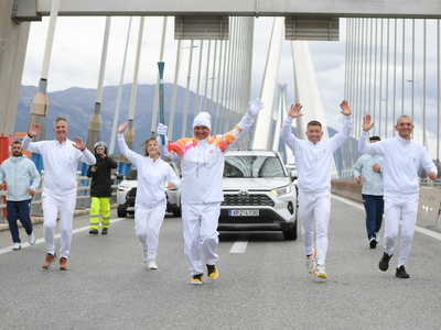 Στη Γέφυρα Ρίου - Αντιρρίου η πορεία της...