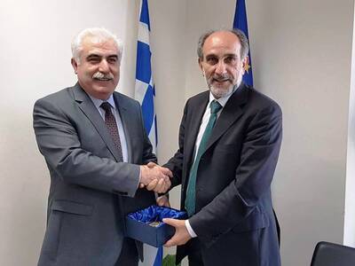 Συνάντηση Άρη Ανδρικόπουλου  με τον Απόσ...