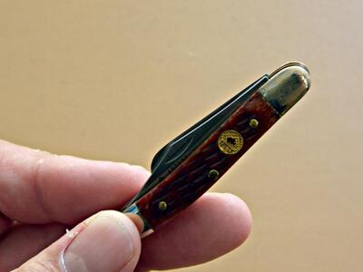 Αγρίνιο: Ανήλικος απείλησε συμαθητή του ...