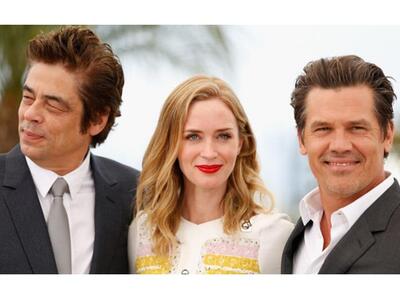 Η Έμιλι Μπλαντ μαζί με τους Μπρόλιν και ...