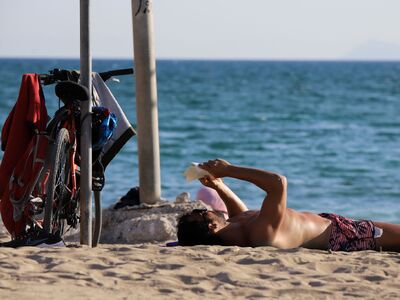 Ποδήλατο, θάλασσα, βιβλίο: Μύρισε καλοκαίρι