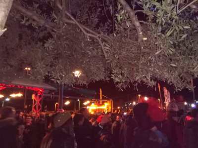 Κέφι, χορός και Koza Mostra στο πάρτι τω...