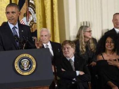 Ο Ομπάμα τίμησε 21 προσωπικότητες: Ανάμε...