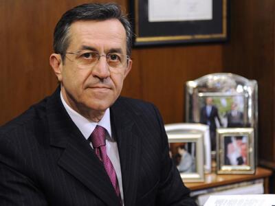 Νίκος Νικολόπουλος: Νοσεί η παιδοψυχιατρ...