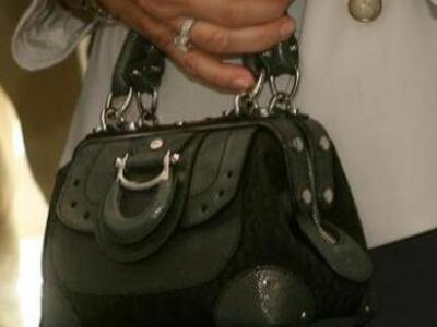 Αδίστακτοι τσαντάκηδες επιτέθηκαν σε έγκυο 