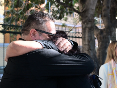 «Να μην έχουμε καμία άλλη Κυριακή»: Συγκ...