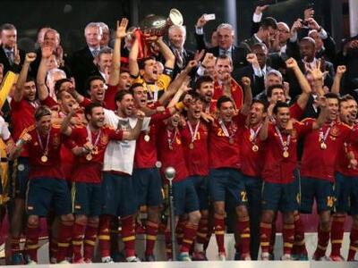 Η Ισπανία πήρε το Euro για τρίτη φορά - Δείτε φωτό