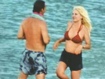 Ελένη Μενεγάκη-Μάκης Παντζόπουλος: Καυτά...