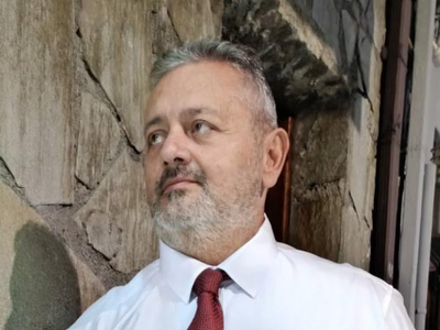 Μητσοτάκης vs Ανδρουλάκης: Από την απόπε...