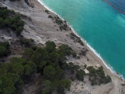 Λευκάδα: Καταγγελίες για χρέωση εισόδου ...