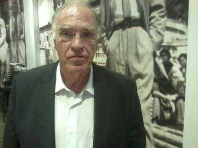 Πάτρα - Ο Βασίλης Λεβέντης στο thebest.g...