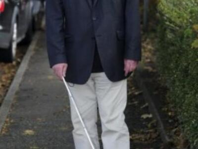 Αστυνομικός επιτέθηκε σε τυφλό γιατί πέρ...