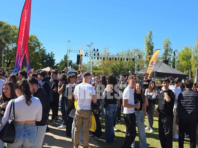 Πάτρα: Κοσμοσυρροή στο μεγάλο φοιτητικό ...