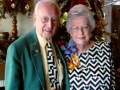 Το ζευγάρι που επί 64 χρόνια κυκλοφορεί ...