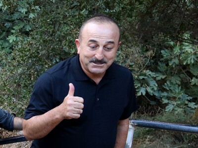 Τσαβούσογλου: "Η Ελλάδα πυροβολούσε...