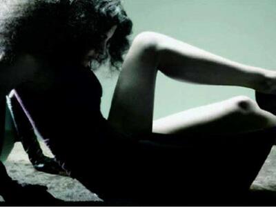 Τηλεπερσόνα έμεινε έγκυος για να «τυλίξε...