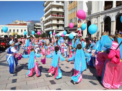 Πάτρα: Από Χριστούγεννα...Καρναβάλι - Ξε...