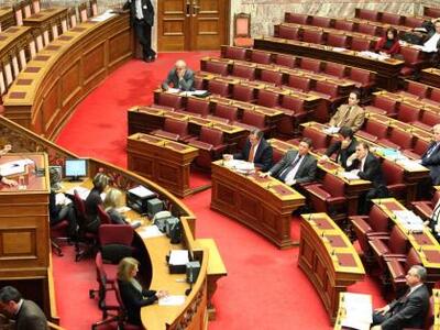 Πολυνομοσχέδιο - σκούπα τη Δευτέρα στη Βουλή