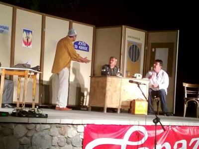 Η παράσταση ''Εταιρία Θαυμάτων'' στο θεα...