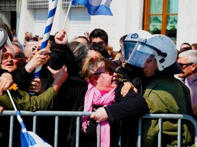 Φοβούνται μήπως τους... σουβλίσουν οι πο...