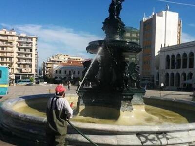 Επιχείρηση καθαρισμού των σιντριβανιών τ...