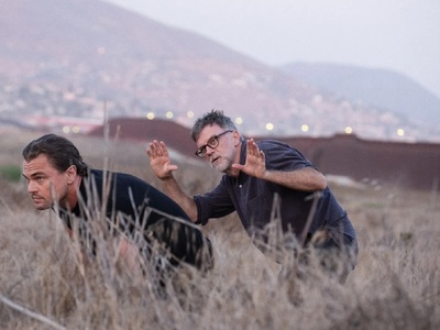 Ο Πολ Τόμας Άντερσον σκηνοθετώντας τον Λ...