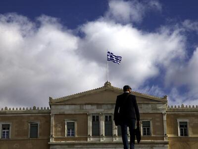 Περισσότεροι τουρίστες,λιγότερα έσοδα, σ...