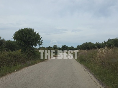 Στενή η οδός Αγίου Γεωργίου που οδηγεί π...