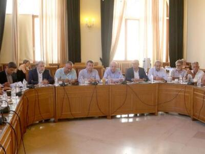 Στα... τρία οι δήμαρχοι για το μεταναστευτικό