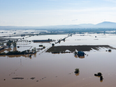 Πλημμύρες και καταστροφές στο νομό Καρδί...