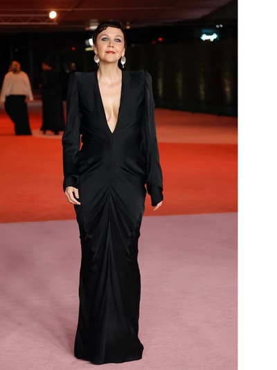 Μάγκι Γκίλενχαλ με Lanvin