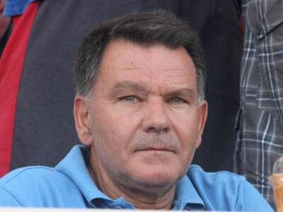 Aνακοινώνει τον διάδοχό του στην Παναχαϊ...