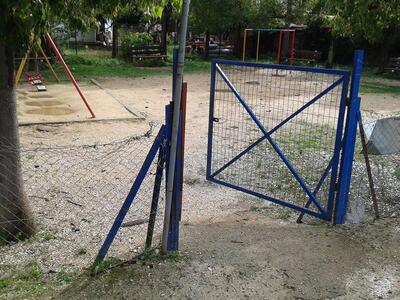 Πάτρα:Η παιδική χαρά της ...τρομάρας! Δε...