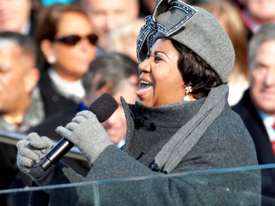 800 χιλιάδες δολάρια πωλείται το σπίτι τ...