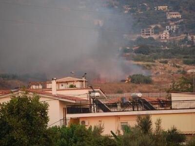 Πάτρα: Υπό έλεγχο η φωτιά στον Ρηγανόκαμ...