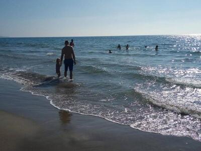 Πρόβα...καλοκαιριού η Πρωτομαγιά στη Δυτ...