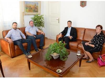 Πάτρα:Εθιμοτυπική επίσκεψη στο Δημαρχείο...