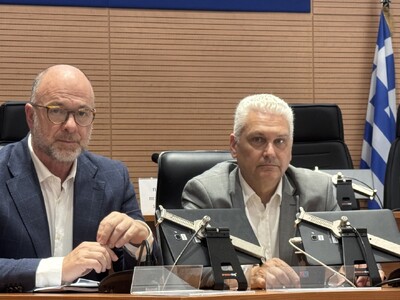 ΠΔΕ: Έξυπνες πόλεις με επίκεντρο τον πολ...