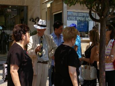 Πάτρα: Με λεωφορείο μετακινείται από το ...