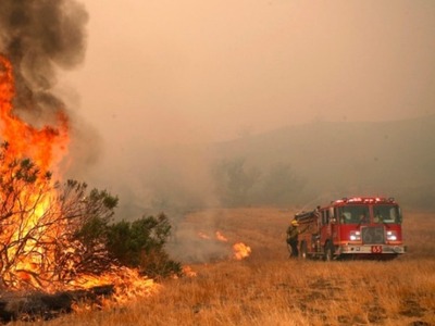 Μαίνονται οι φωτιές στην Καλιφόρνια - Το...