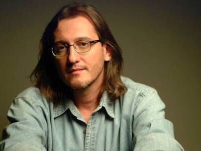 «Τραγούδι, το κρυφό μουσικό  δάκρυ του ποιητή»