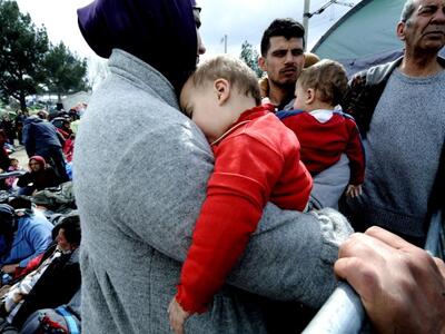 «Να ανοίξουν τα σύνορα» ζητούν οι πρόσφυ...