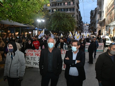 Στη συγκέντρωση και στην πορεία για την επέτειο του Πολυτεχνείου και ο Δήμαρχος Κώστας Πελετίδης